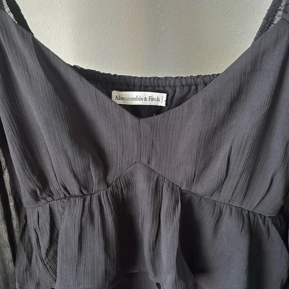 A&F - BLACK RUFFLE DRESS - Picture 3 of 13